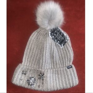 Winter Pom-Pom hat